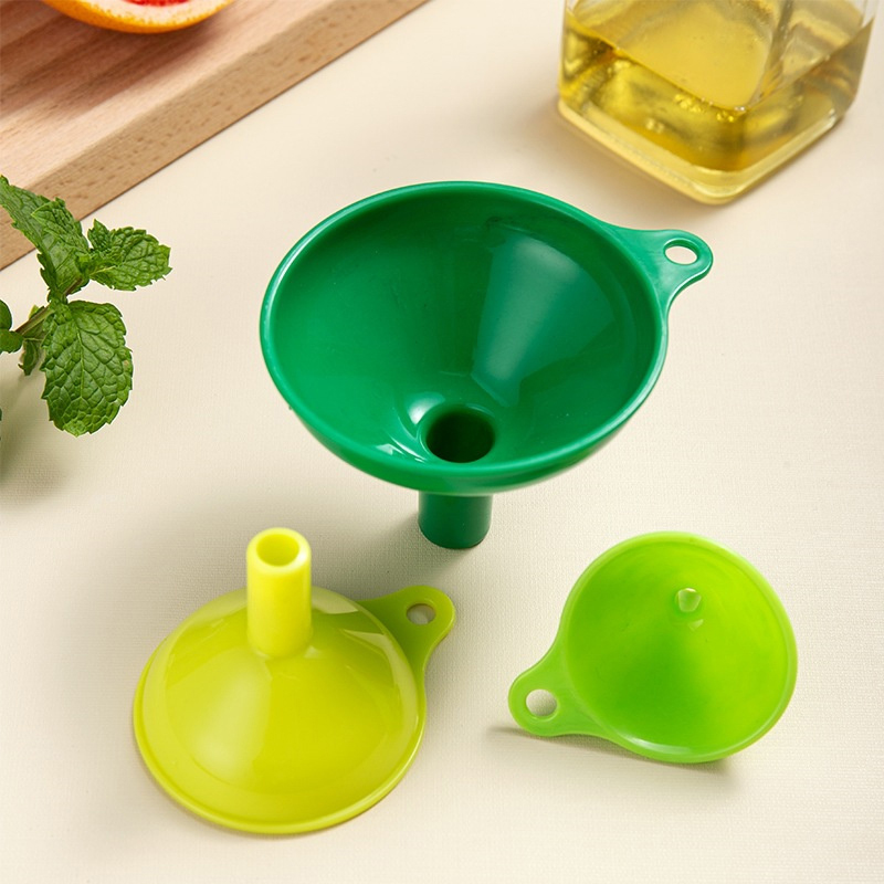 3Pcs Set Kitchen Funnel Dispen - مراجعة Kitchen Gadgets Pakistan وسعره