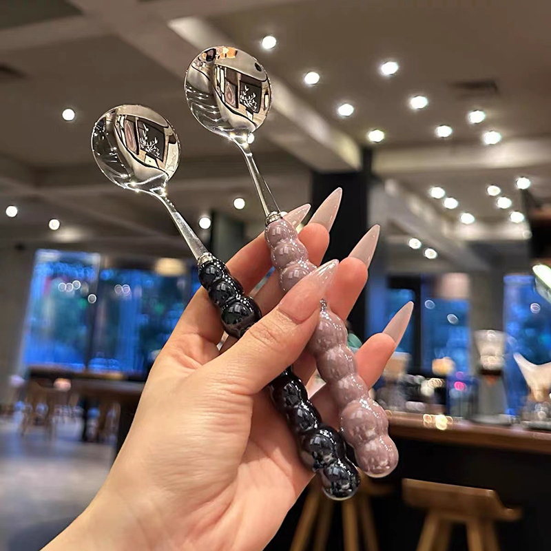 Pearl Handle Spoon Stainless S - مراجعة Kitchen Gadgets Pakistan وسعره